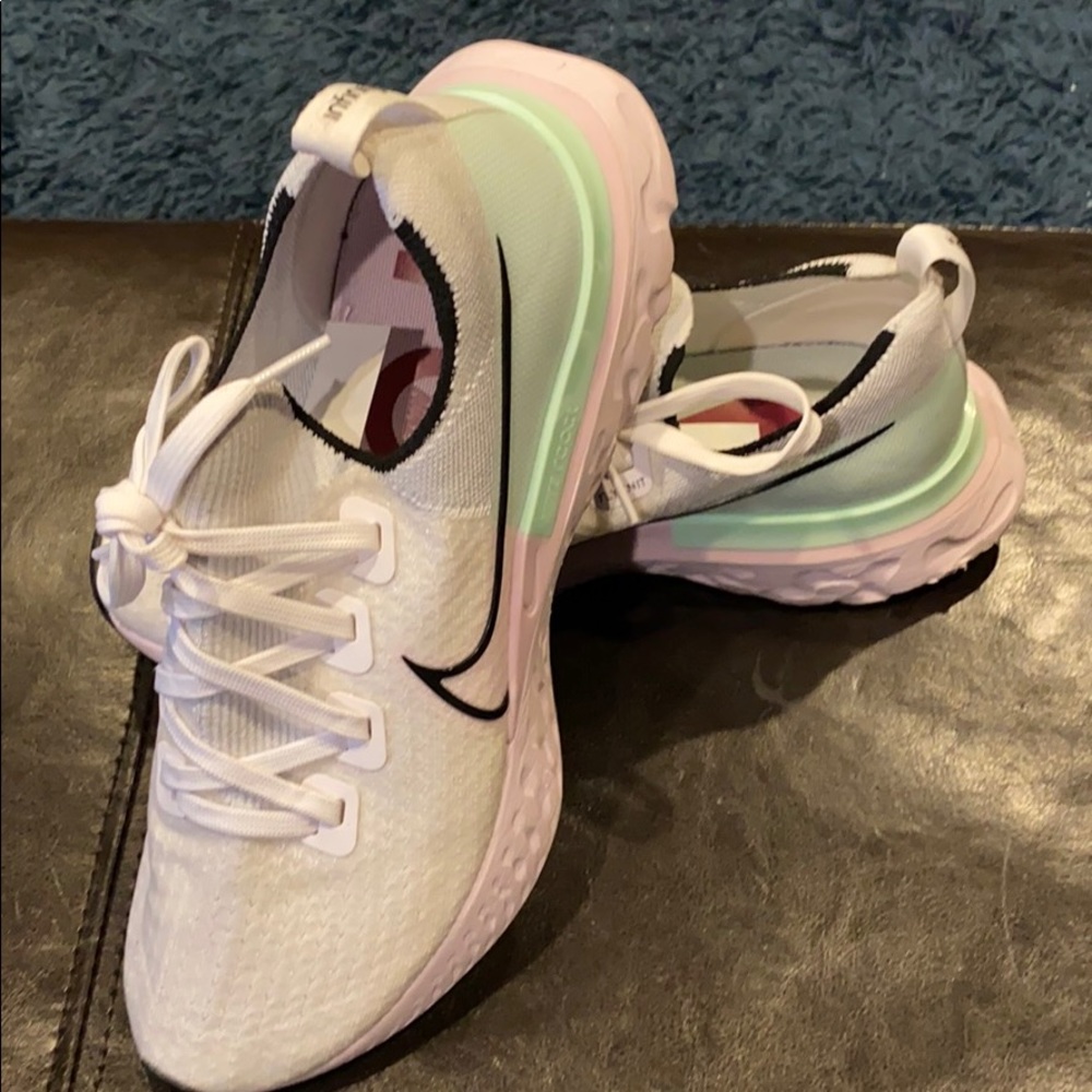 Nike React Fly